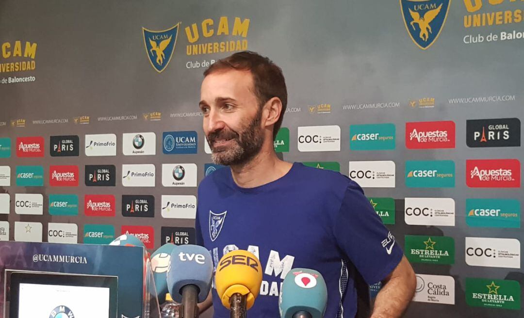 Sito Alonso en la sala de prensa del Palacio de los Deportes