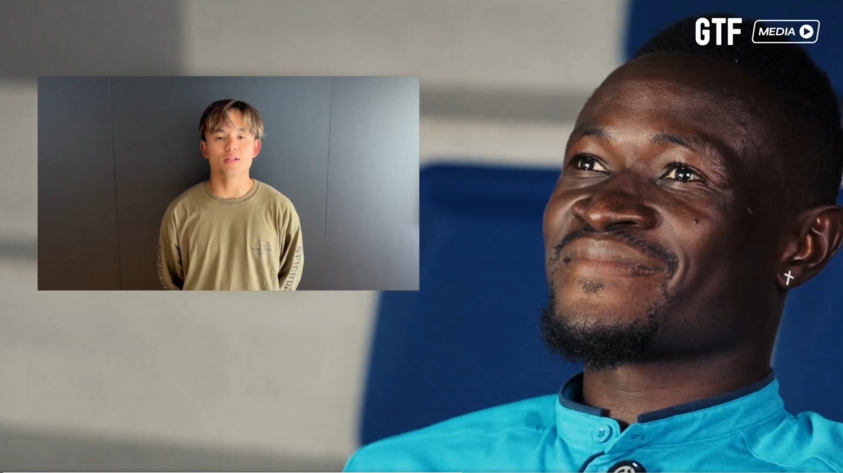 Djené sonriente en la felicitación de Takefusa Kubo