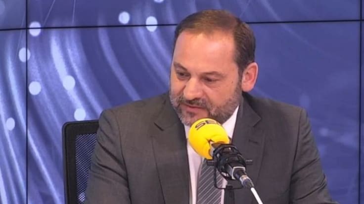 Entrevista al ministro de Transportes, José Luis Ábalos, en A Vivir Comunitat Valenciana sobre los diez años de AVE Madrid-València