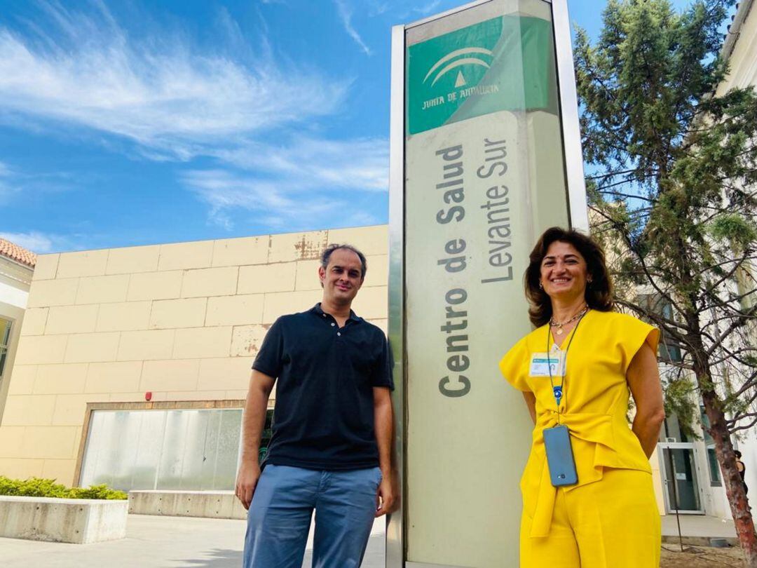 Inmaculada Romero y Pedro Jiménez, del Sindicato Médico en Córdoba