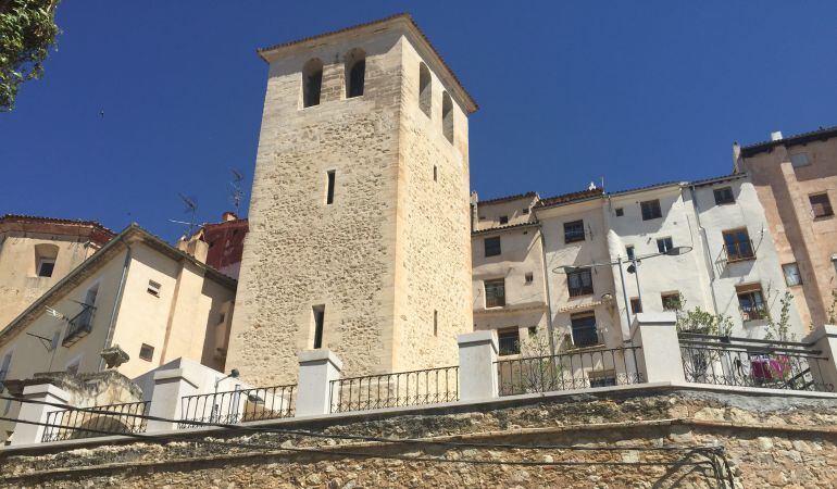 La Torre de San Gil, en el Jardín de los Poetas