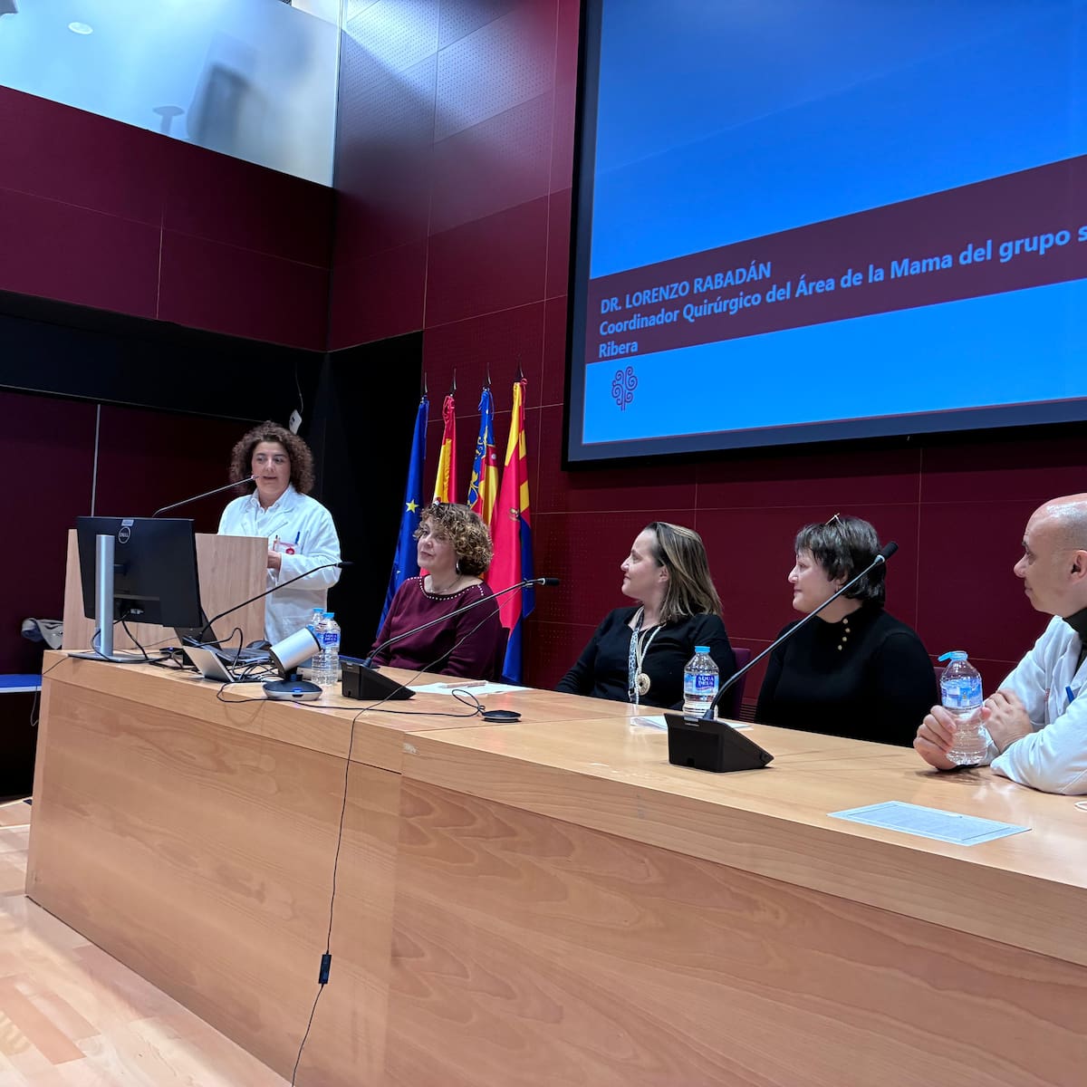 El Hospital del Vinalopó celebra el decimoséptimo Consejo de Pacientes con AMACMEC como protagonista