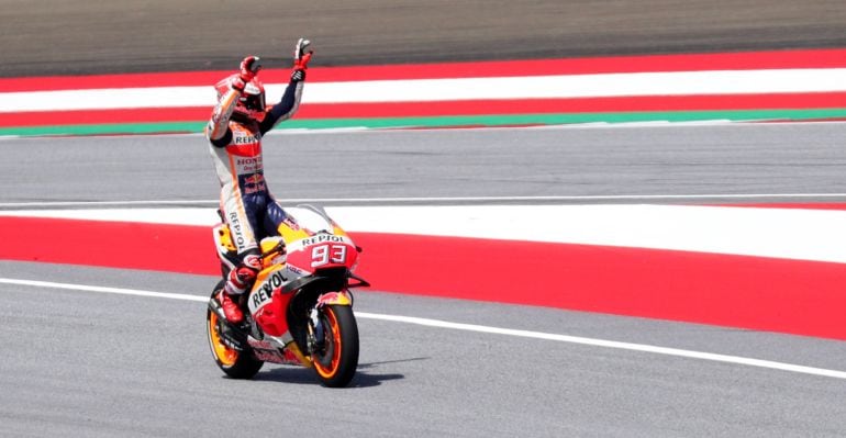 Márquez celebra su &#039;pole&#039;