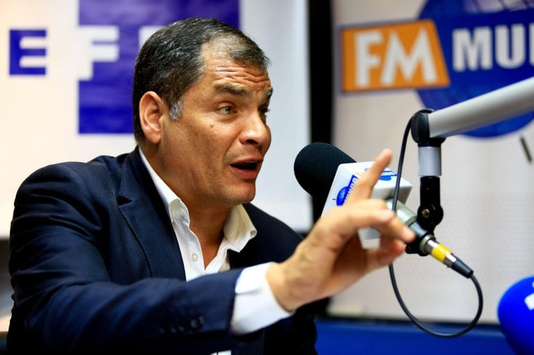 Rafael Correa durante una de las entrevistas que esta dando parap resentar su nuevo partido político con el que pretende volver a la presidencia de Ecuador.