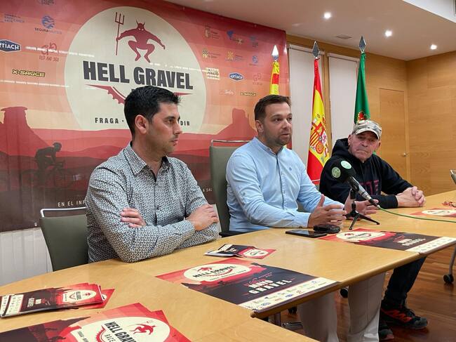 Adolfo Sasot, David Casanova y Toni Segura en la presentación de la prueba. Foto: Ayuntamiento de Fraga