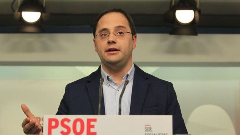 El secretario de Organización de la Federal del PSOE, César Luena, en Valladolid