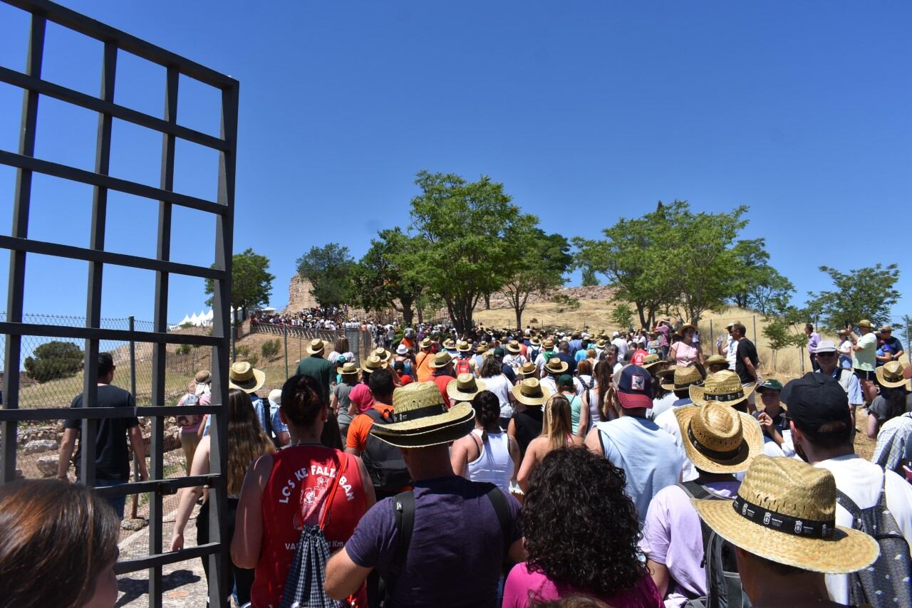 Llegada de los romeros al Cerro de Alarcos