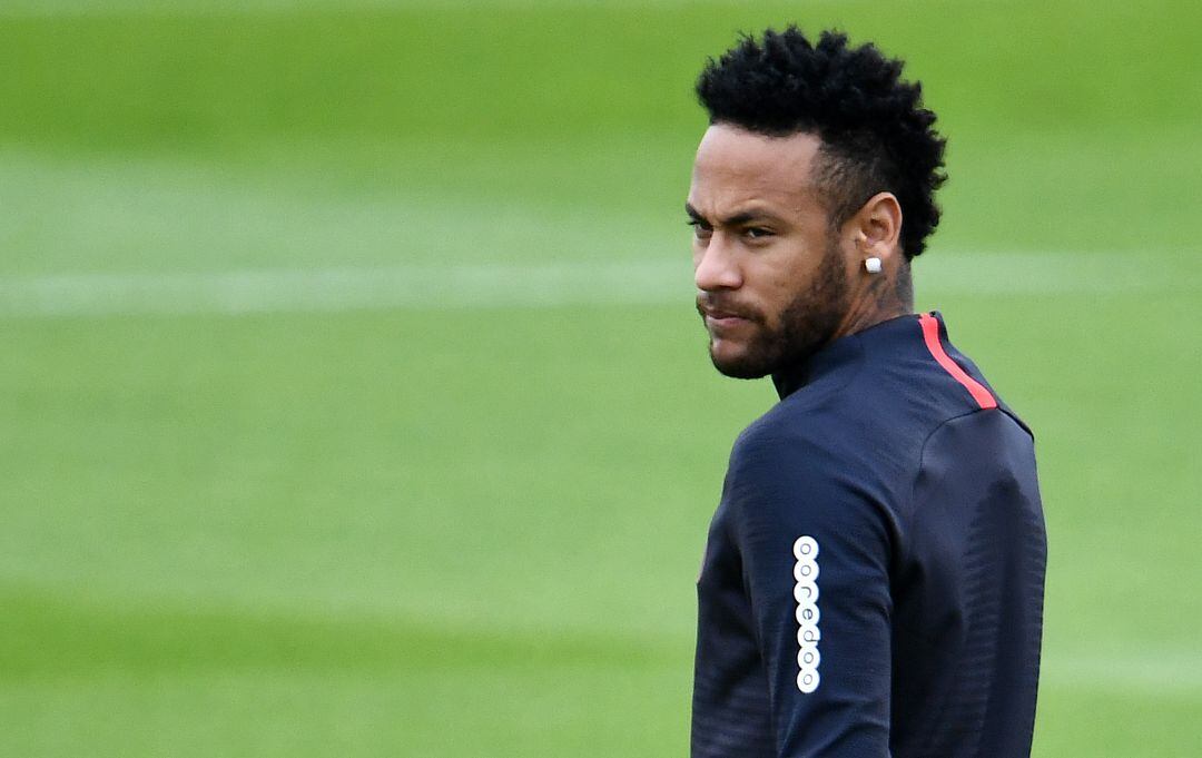 Neymar, durante un entrenamiento con el PSG. 