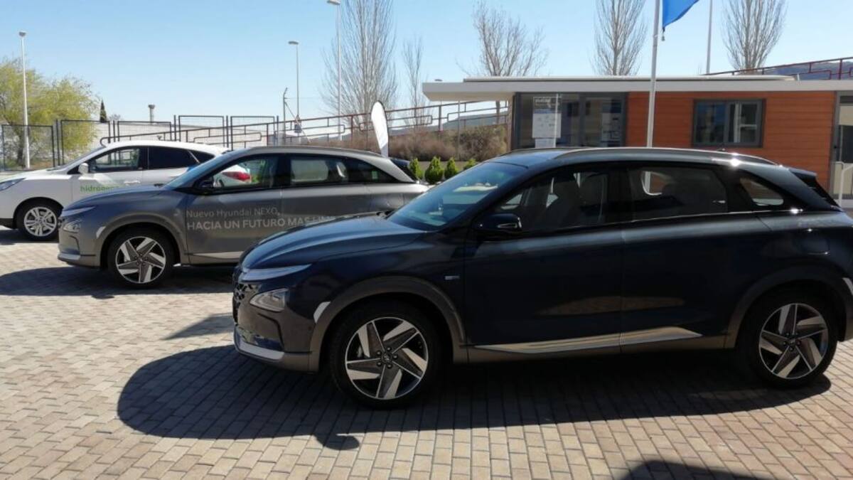 El primer coche de hidrógeno que se comercializará en España ya circula por Puertollano
