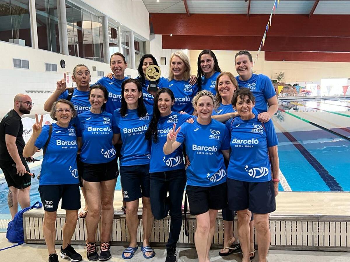 Histórico título Nacional en Murcia para las chicas del Jerez Máster