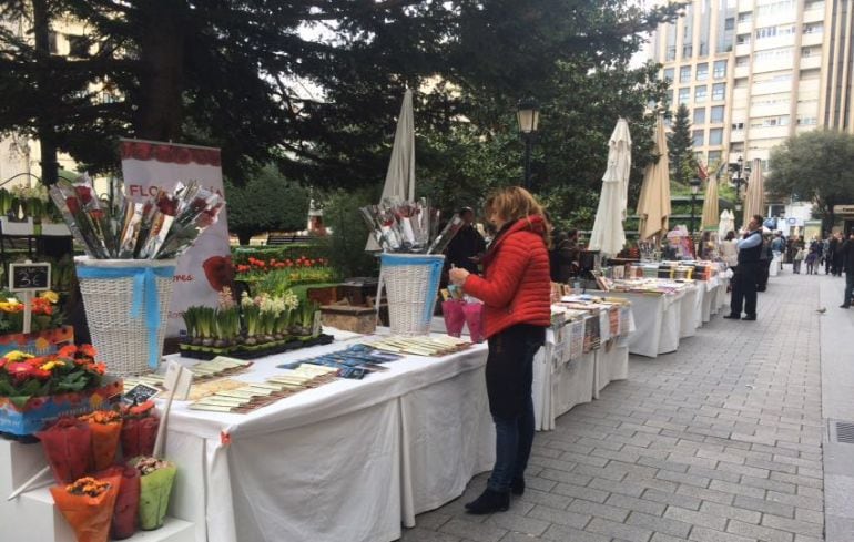 Las librerías han trasladado hasta la calle las estanterías