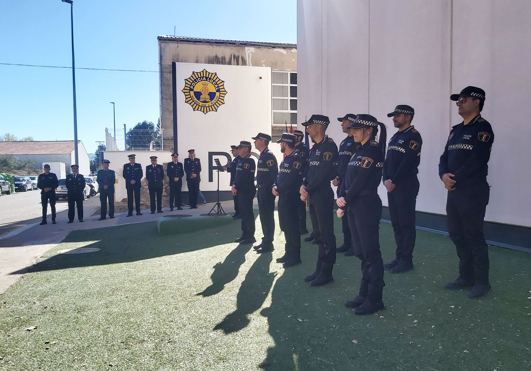 Los agentes de la Policía Local estuvieron presentes en el acto de inauguración