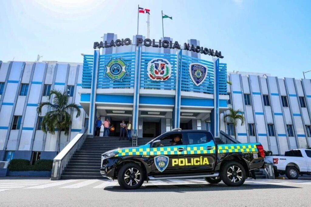 Vehículo de la Policía de la República Dominicana.