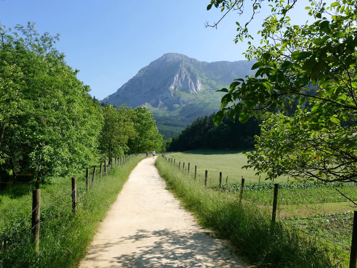 Arrazola, la vía verde que transforma el pasado industrial en patrimonio natural