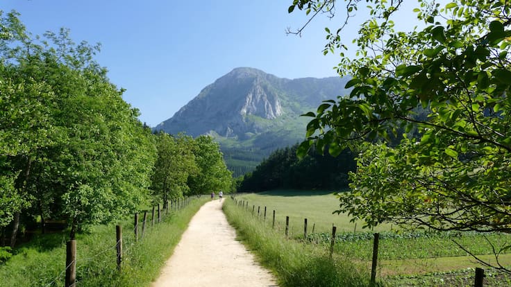 Arrazola, la vía verde que transforma el pasado industrial en patrimonio natural