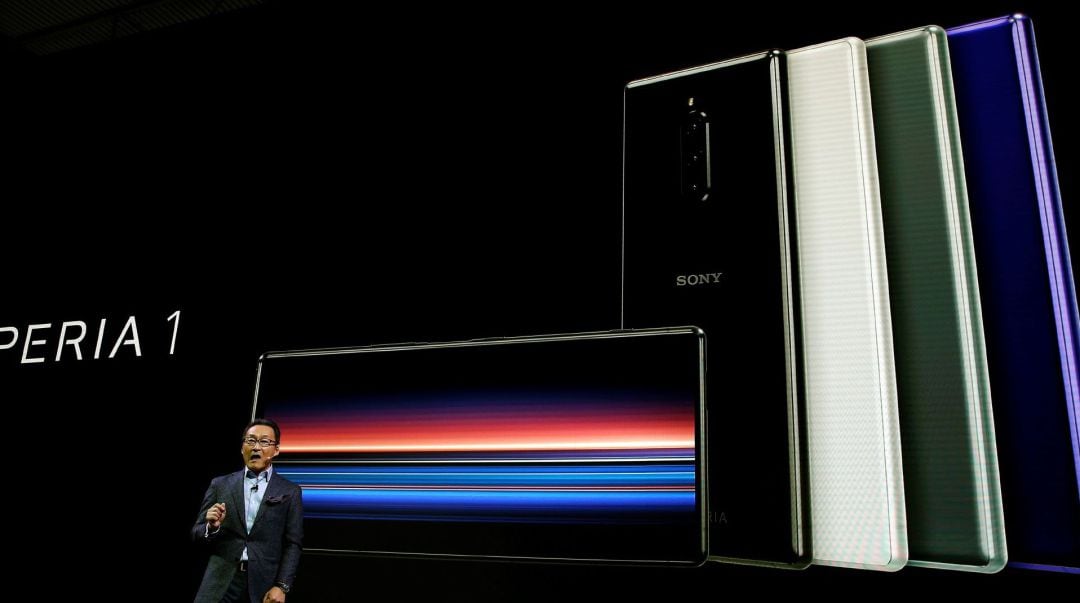 Sony presenta sus nuevos teléfonos móviles.