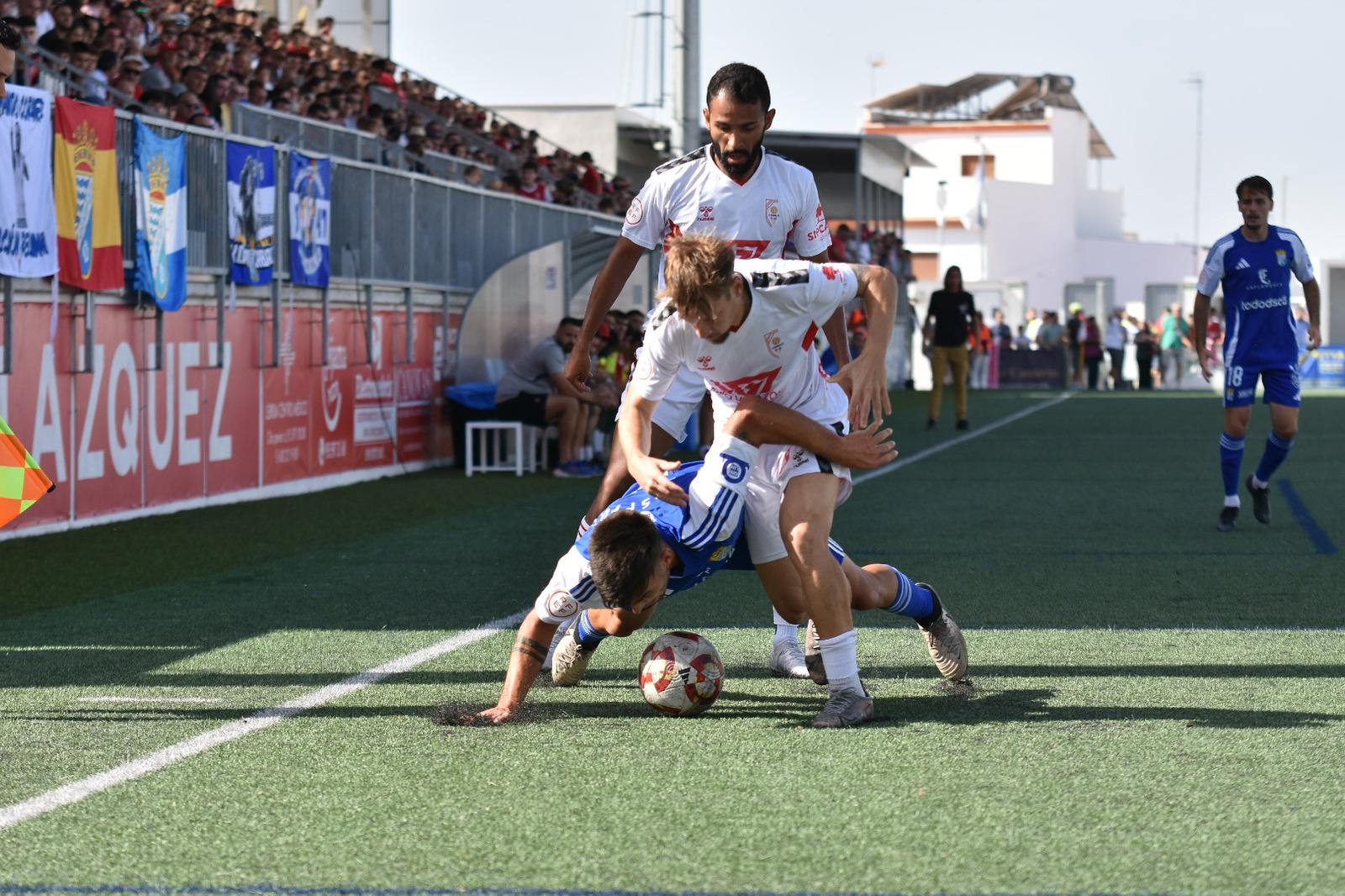 Imagen del partido entre el Antoniano y el Xerez CD