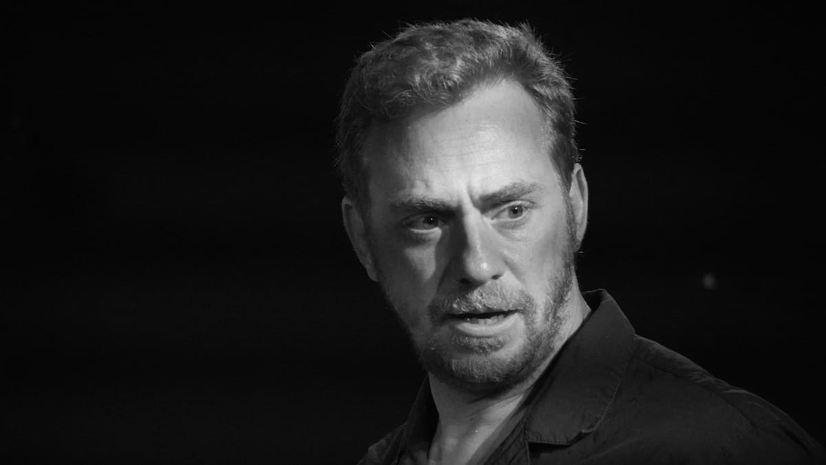 Claudio Tolcachir: "Más terrible que Vox, son las personas que votan esas ideas y ahí el teatro tiene una responsabilidad"