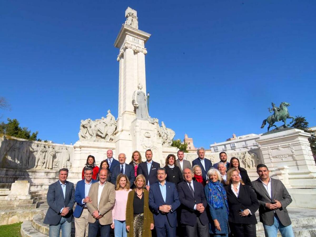 El PP presenta listas "comprometidas" al Congreso y al Senado por Cádiz
