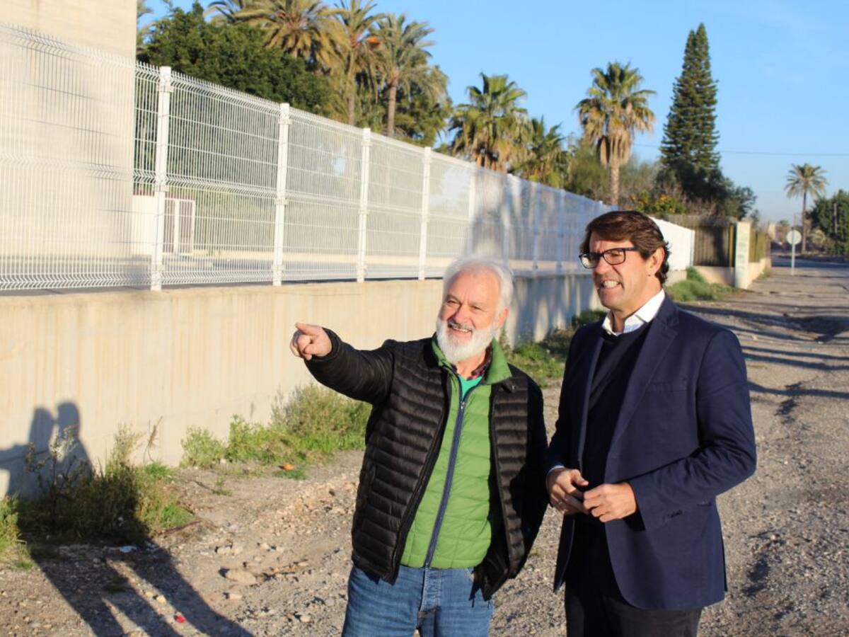 La Diputación de Alicante invierte 45.000 euros en un andén peatonal-ciclista en La Hoya
