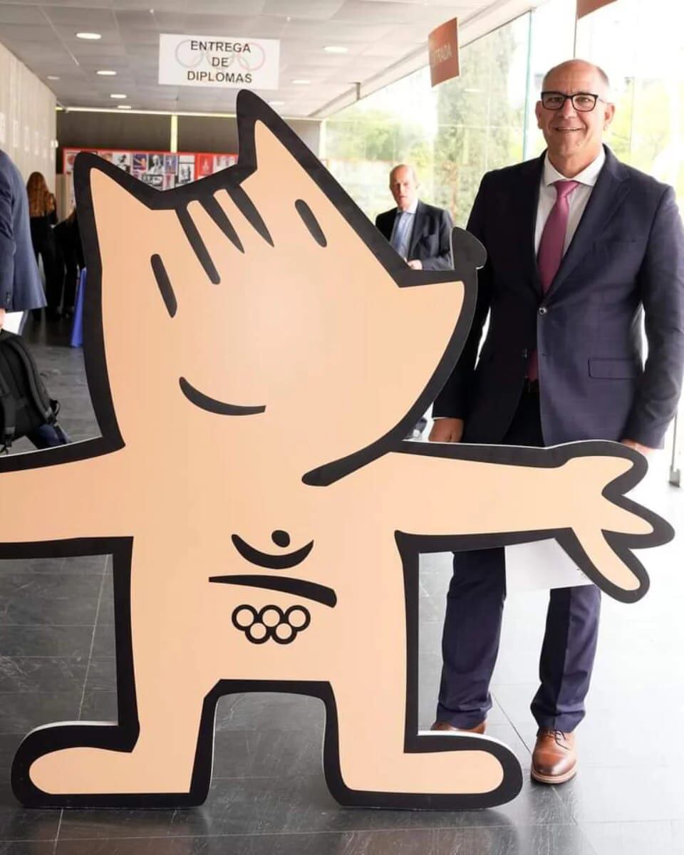 Elu Mancebo en l'homenatge