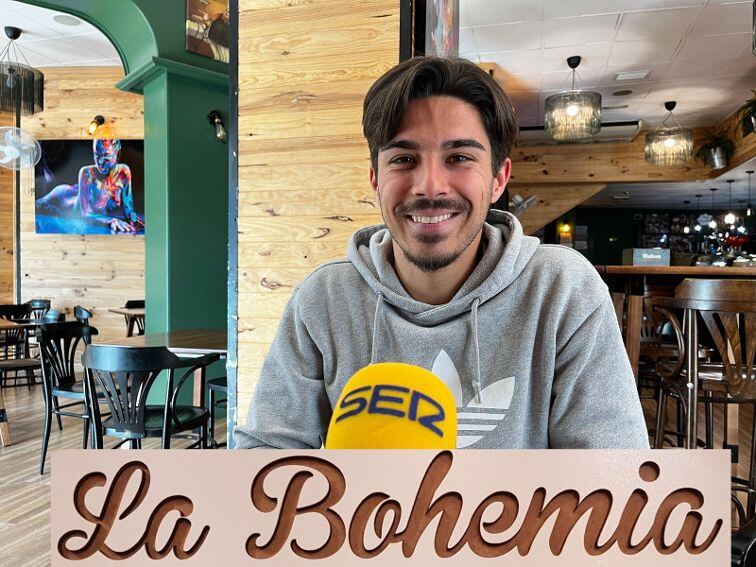 Javi Jiménez, jugador del Alcoyano en La Bohemia