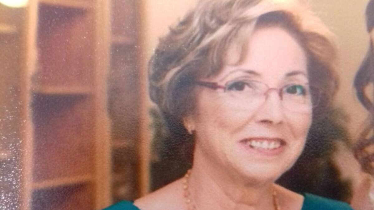 Julia: "Tuve que dejar la escuela con 12 años. Y ahora he retomado las clases"