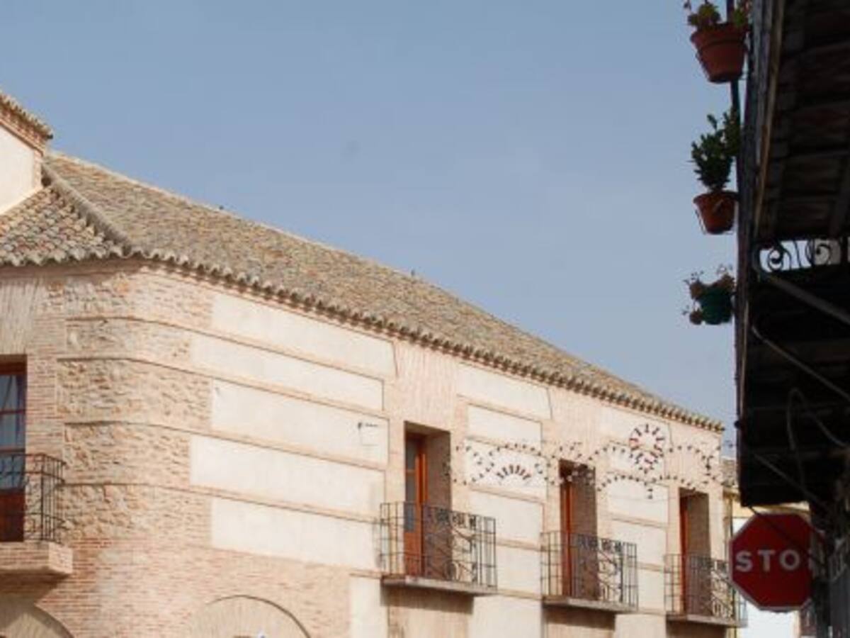 Tres encapuchados agreden a una anciana de Carrión en su casa