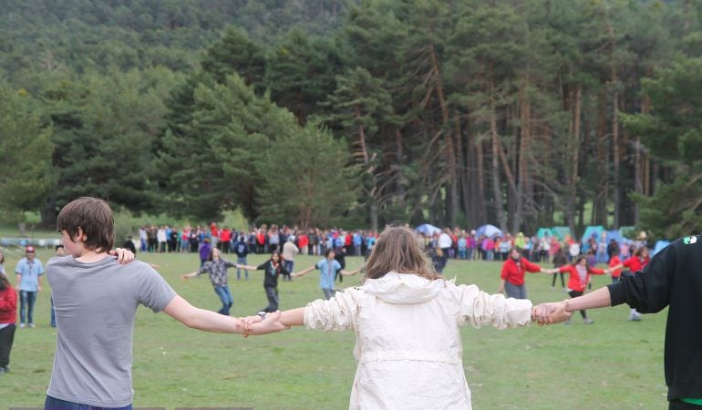 El objetivo de la gran acampada de los scouts madrileños es concienciar de la situación que sufren otros niños y jóvenes del mundo