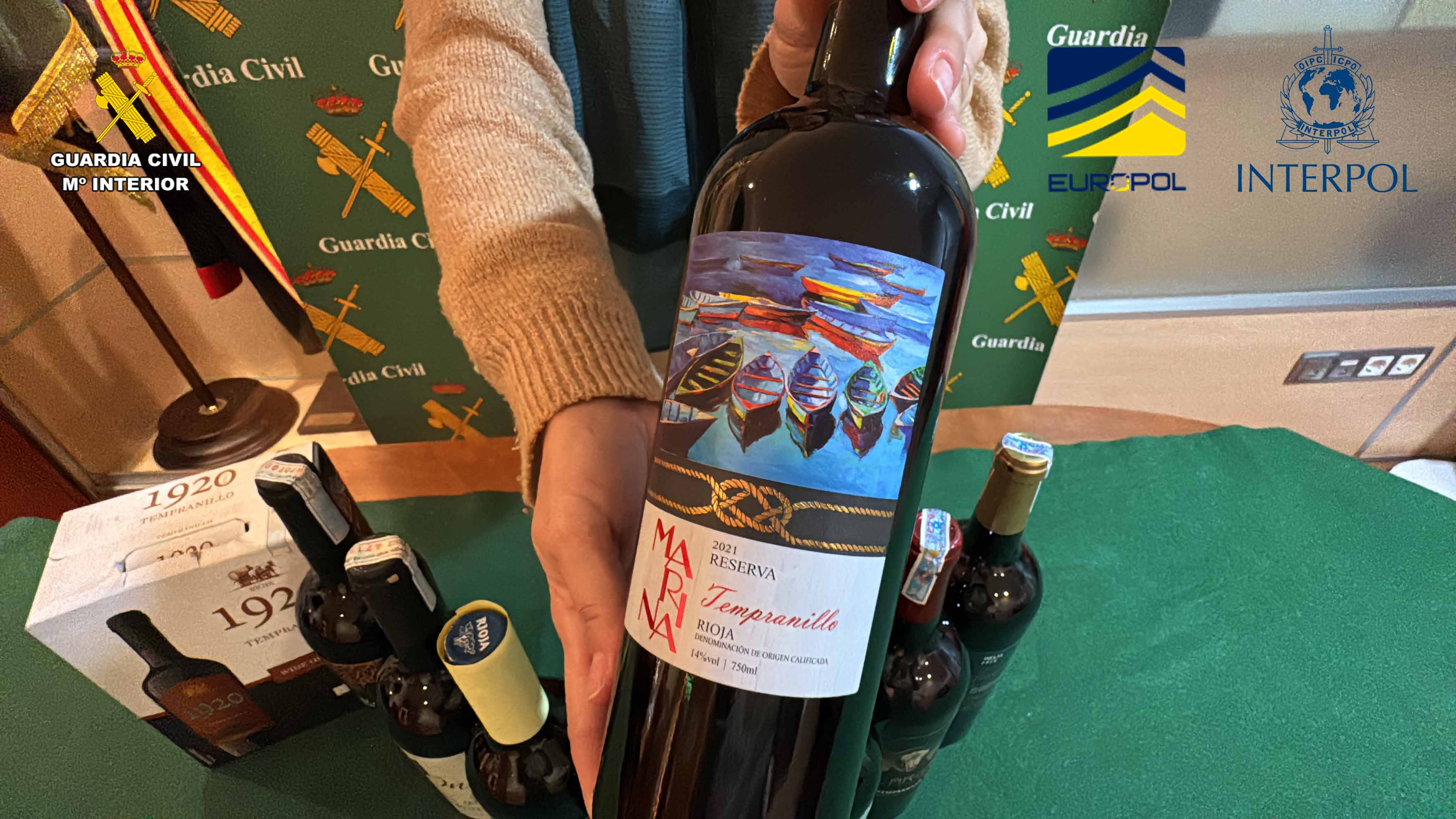 La Guardia Civil desmantela una red internacional dedicada al comercio ilegal de vino con “Denominación de Origen Rioja”