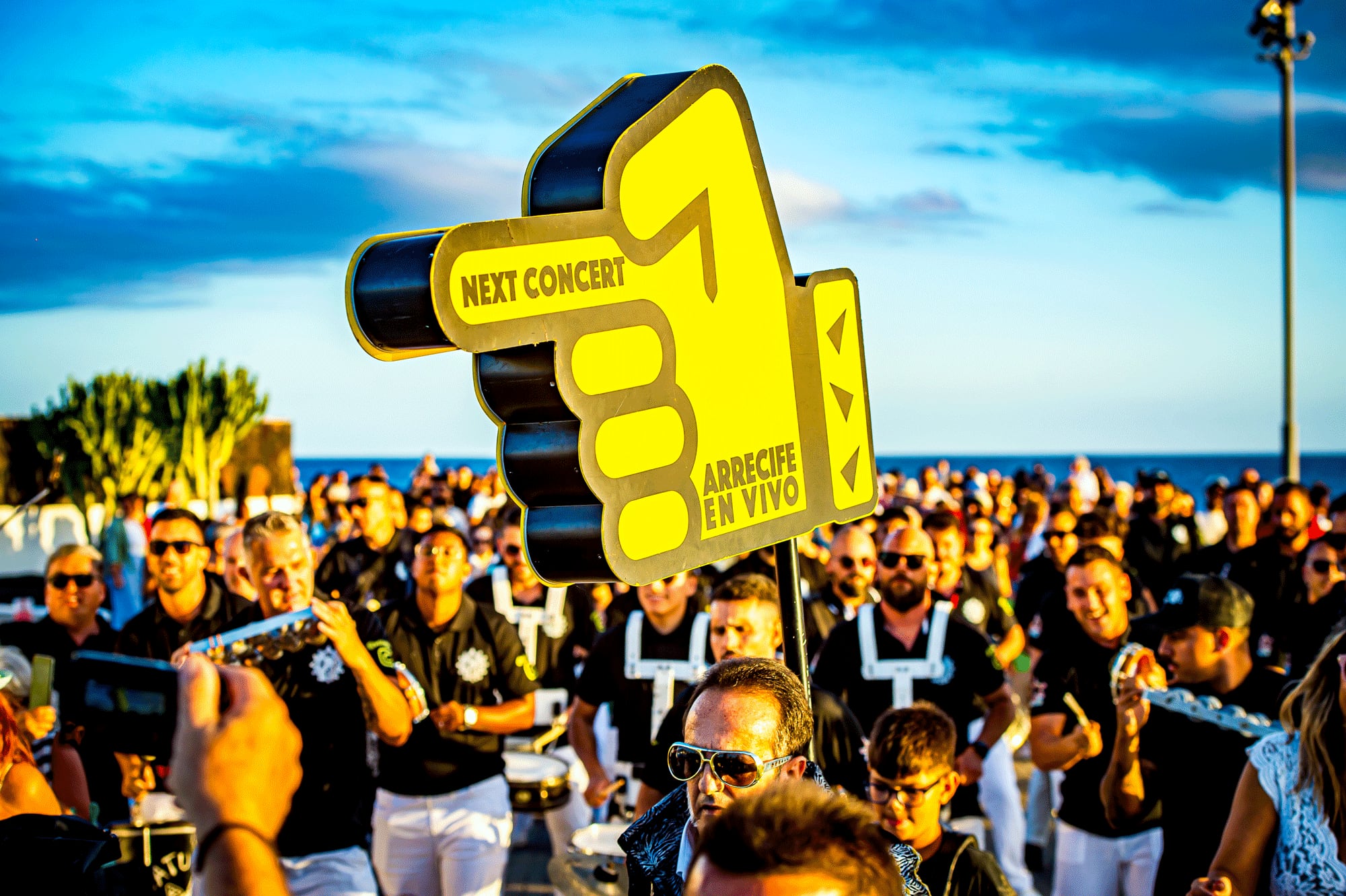 Uno de los pasacalles de Arrecife en Vivo.