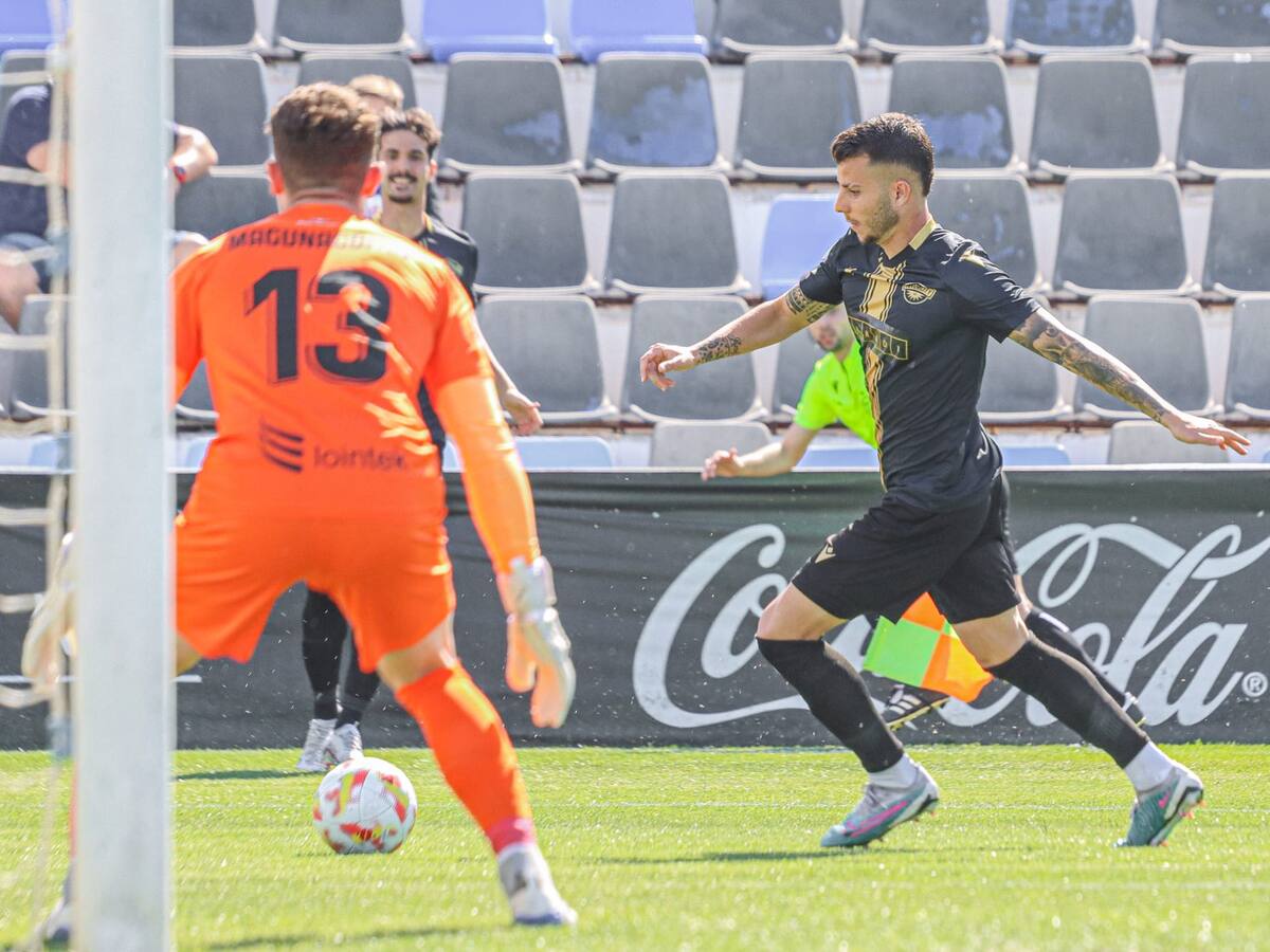 Empate sin goles entre Intercity y Amorebieta en un partido sin emociones