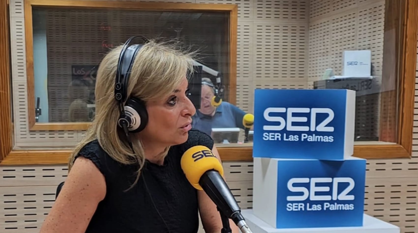 Esther Monzón, consejera de Sanidad, durante una entrevista en los estudios de SER Las Palmas