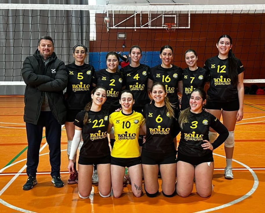 Equipo sénior femenino del CV Real de Gandia