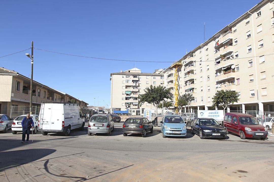 Imagen de un grupo de viviendas sociales en la plaza Urban