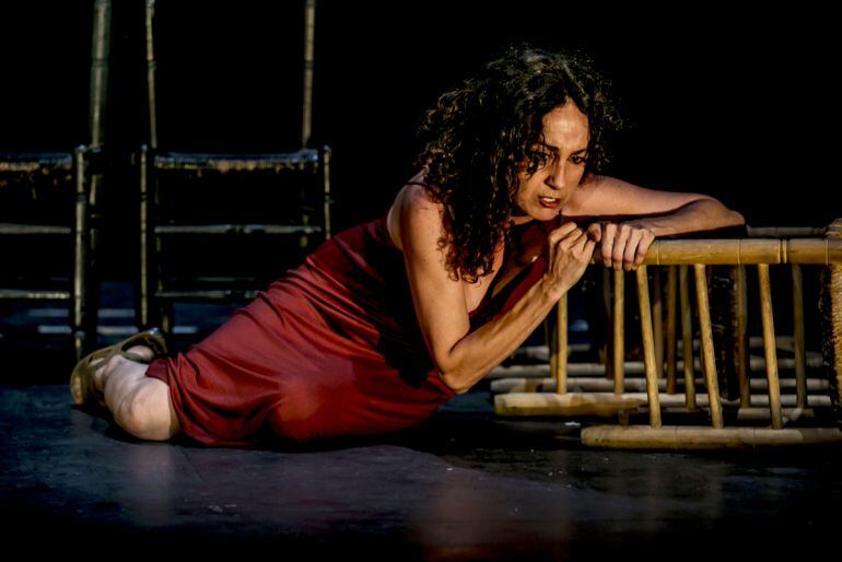 TNT escenifica Restos Fedra en el Teatro Alhambra de Granada