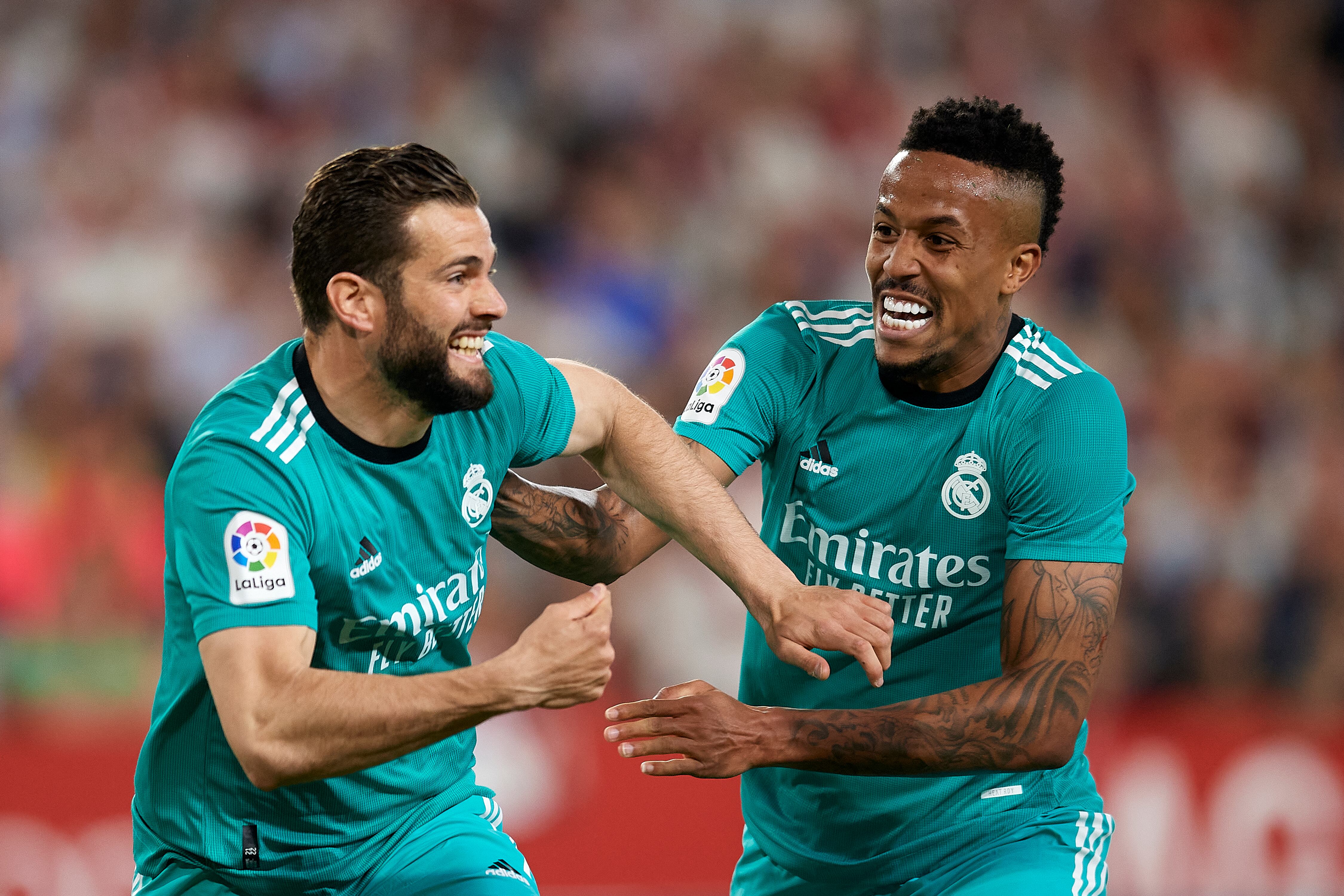 Nacho Fernández celebra el segundo gol del Real Madrid contra el Sevilla