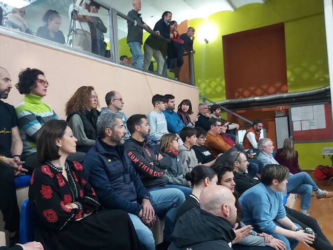 Numeroso público se ha dado cita en las instalaciones deportivas Olympia para ver la competición