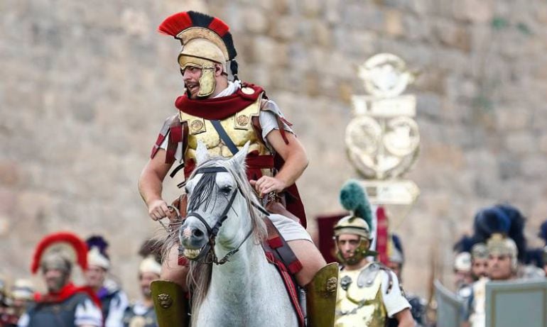 El general romano Publio Cornelio Escipión (Juan José Nuñez), durante la batalla de Carthagineses y Romanos.