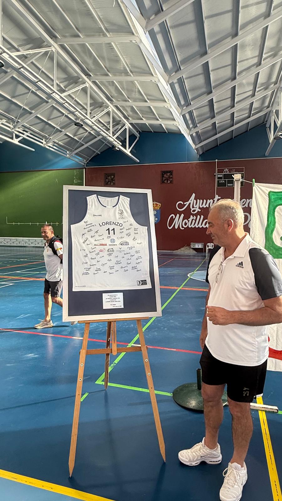 Camiseta comemorita del Club Baloncesto