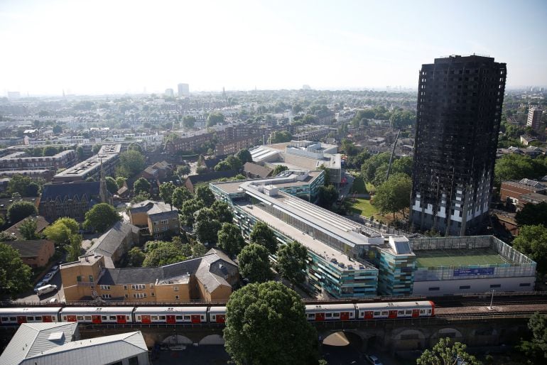 La torre del norte de Kensington, totalmente quemada.