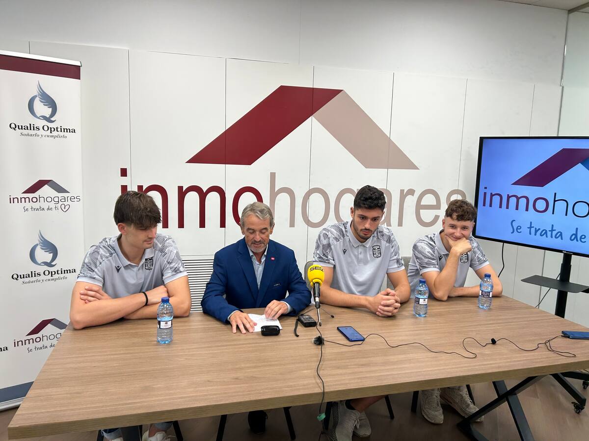 Preguntas de Radio Cartagena en la presentación de Xabi Beraza, Asier González y Josep Fermí en su presentación - 21/09/2023