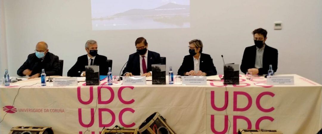 La UDC y la Xunta presentan la web del Plan de Cultura Marítima de Galicia y del libro Patrimonio Marítimo