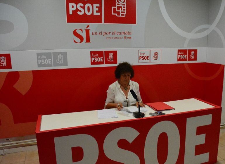 Mercedes Martín en la sede del PSOE en Ávila