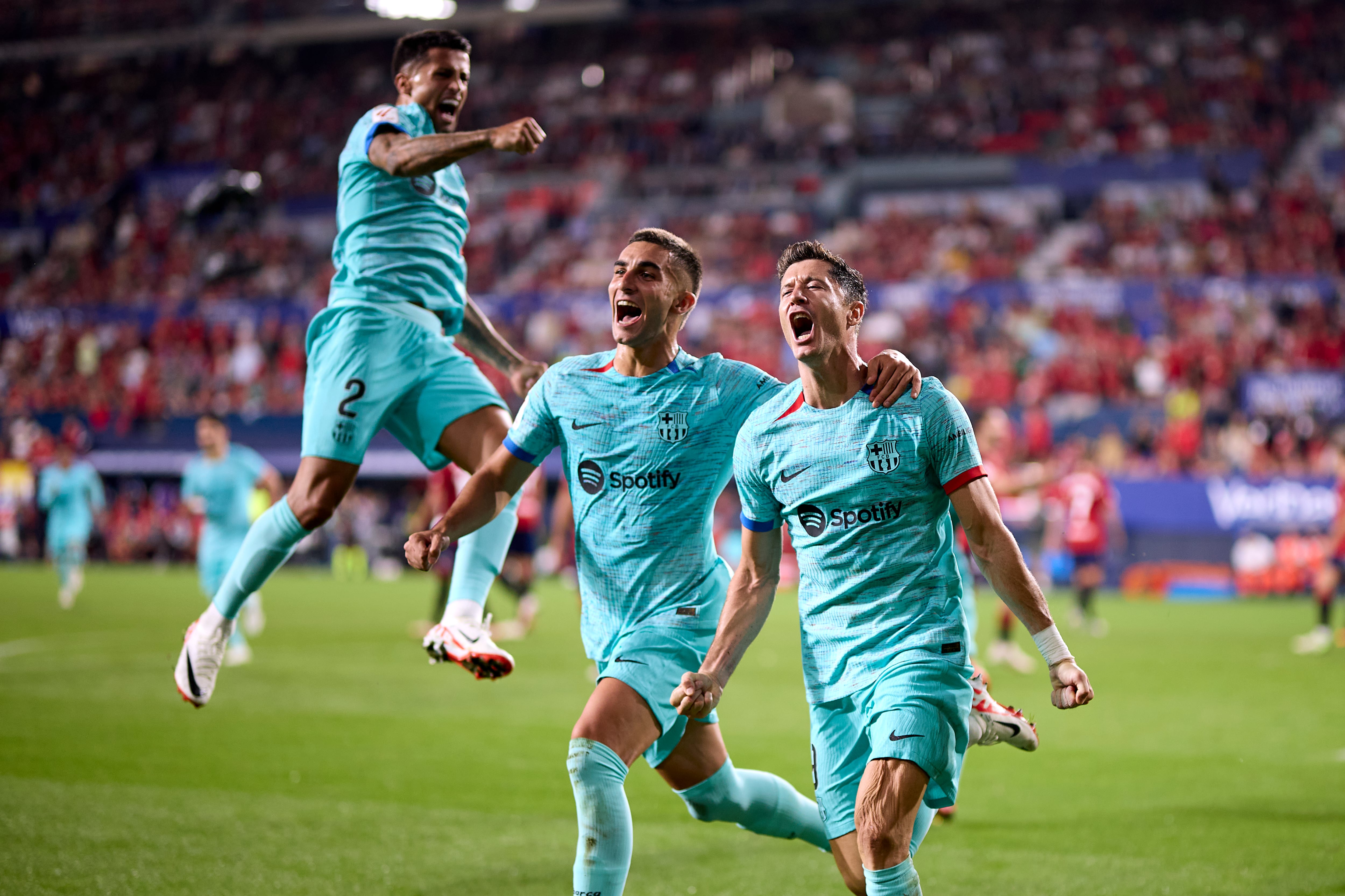 PAMPLONA, SPAIN - SEPTEMBER 03: Robert Lewandowski of FC Barcelona celebrates after scoring his team&#039;s second goal during the LaLiga EA Sports match between CA Osasuna and FC Barcelona at Estadio El Sadar on September 03, 2023 in Pamplona, Spain. (Photo by Ion Alcoba/Quality Sport Images/Getty Images)