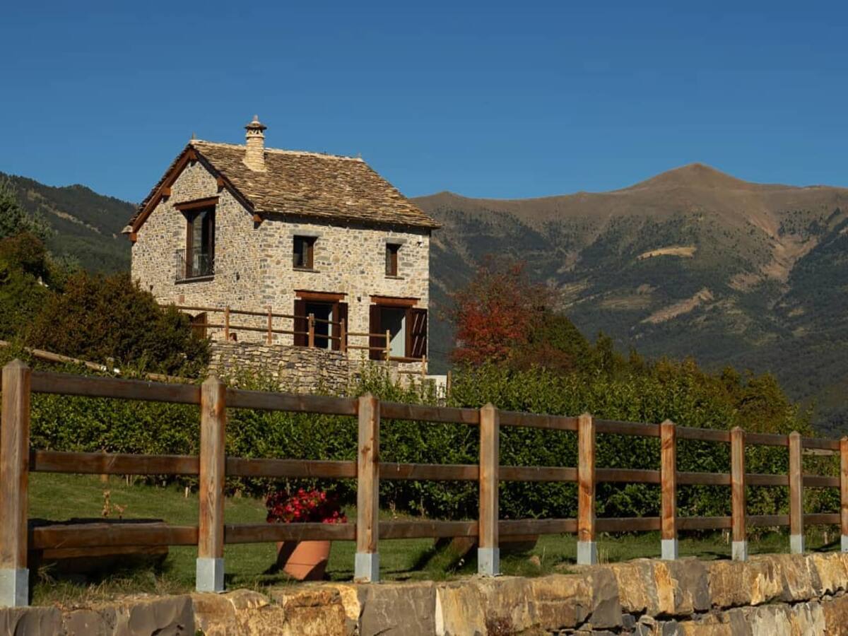 Las casas rurales esperan llegar al 100% de reservas en Semana Santa, aunque el turista internacional se resiste