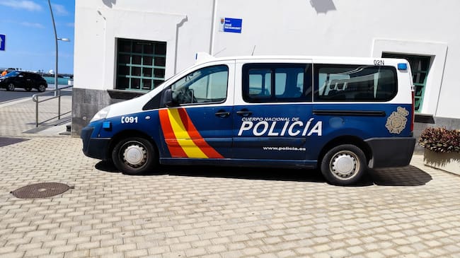 Furgón de la Policía Nacional en Arrecife, Lanzarote.