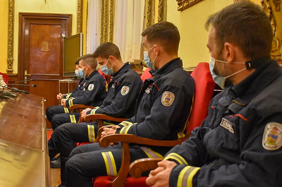 Toma de posesión de cinco bomberos en Guadalajara/ Foto archivo Ayto. GU