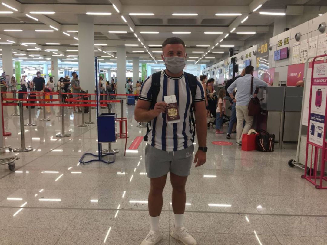 Turistas británicos esta semana en el Aeropuerto de Palma