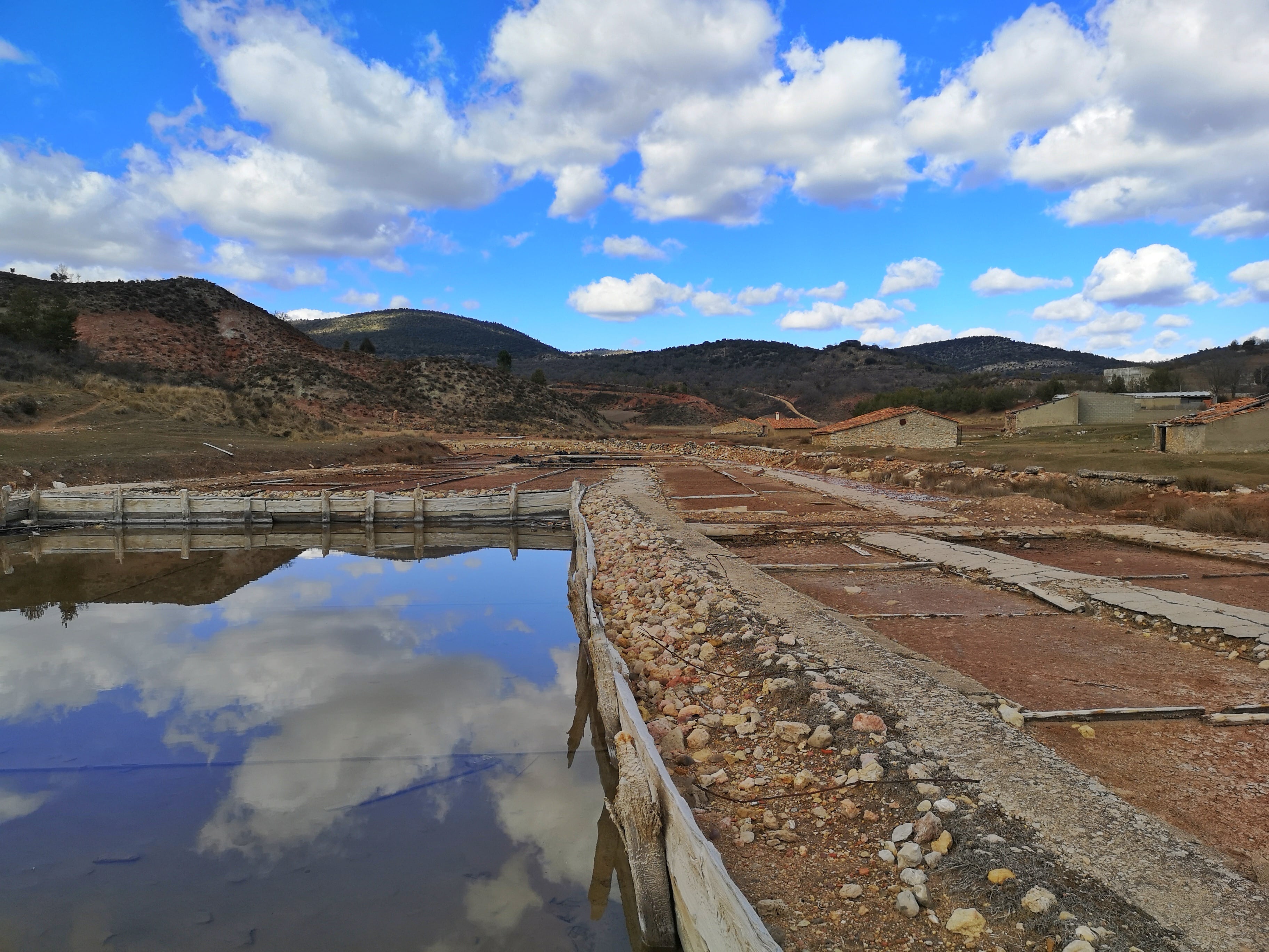 La mina de sal de Salinas del Manzano se encuentra abandonada.